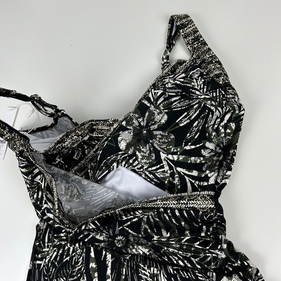 Miraclesuit size 16 Zahara Sanibel one piece swimsuit black green floral NEW - Picture 6 of 16